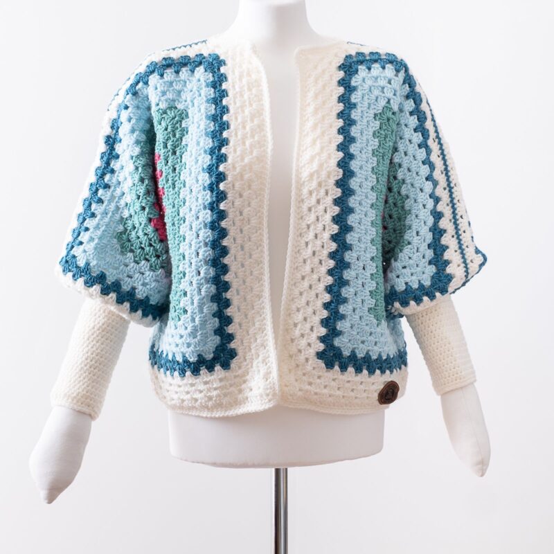 kardigan - wzór "granny square", jasne kolory
